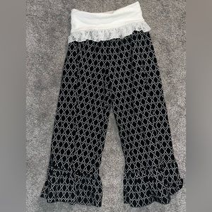 Persnickety Ruffle pants